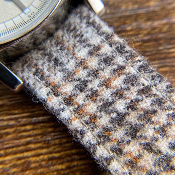 LIGHT BROWN GLENCHECK